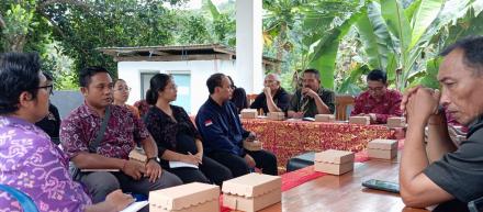 PENDAMPINGAN PERATURAN DESA TENTANG BUMDES